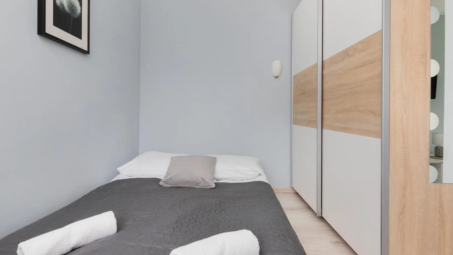 Apartment Dworska Close To The Beach By Noclegi Renters Danzica 0*,  Polonia